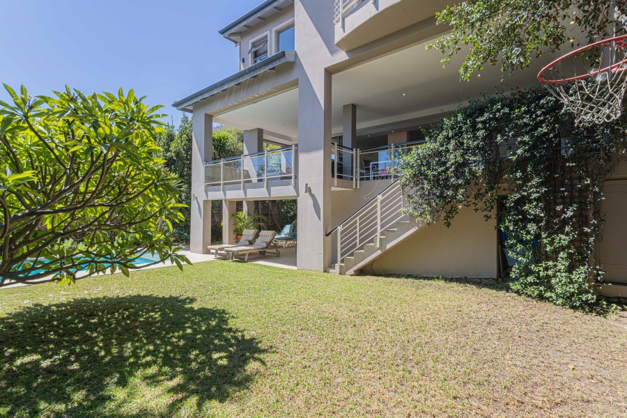 4 Bedroom Property for Sale in Fresnaye Western Cape